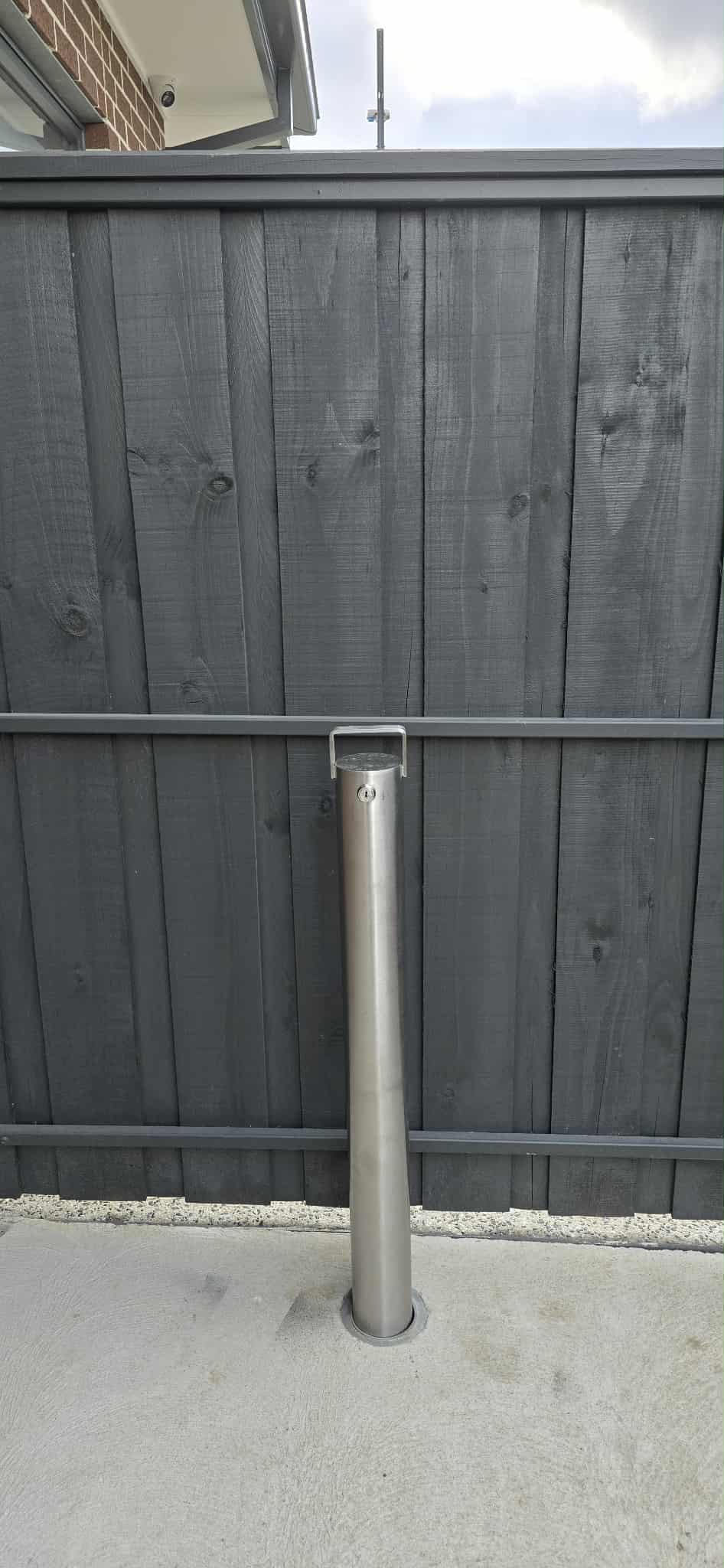 Stainless Steel Bollard Removable KeyLock 90mm In Ground