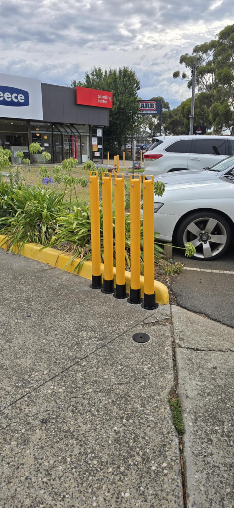 Bollard Removable KeyLock 90mm In Ground - Yellow